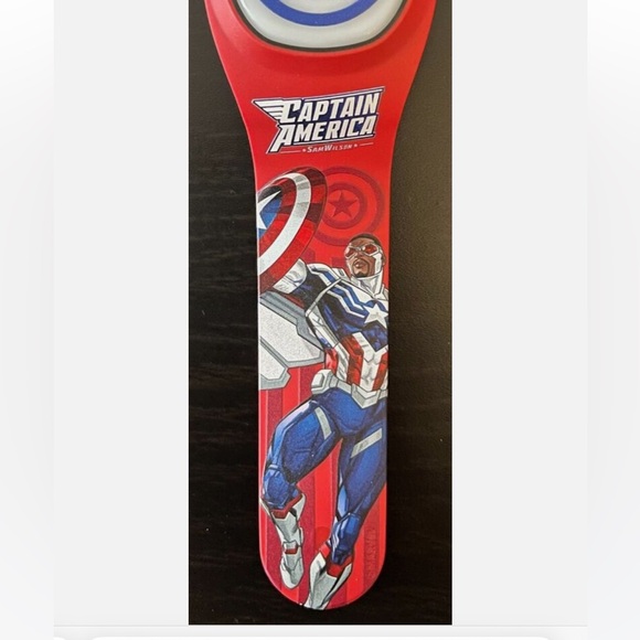 Disney MagicBand+Captain America 2022 works with Alexa - Picture 3 of 7